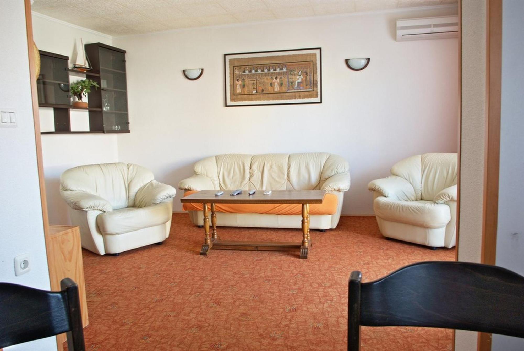 Apartments & Rooms Barbara Umag Exterior photo